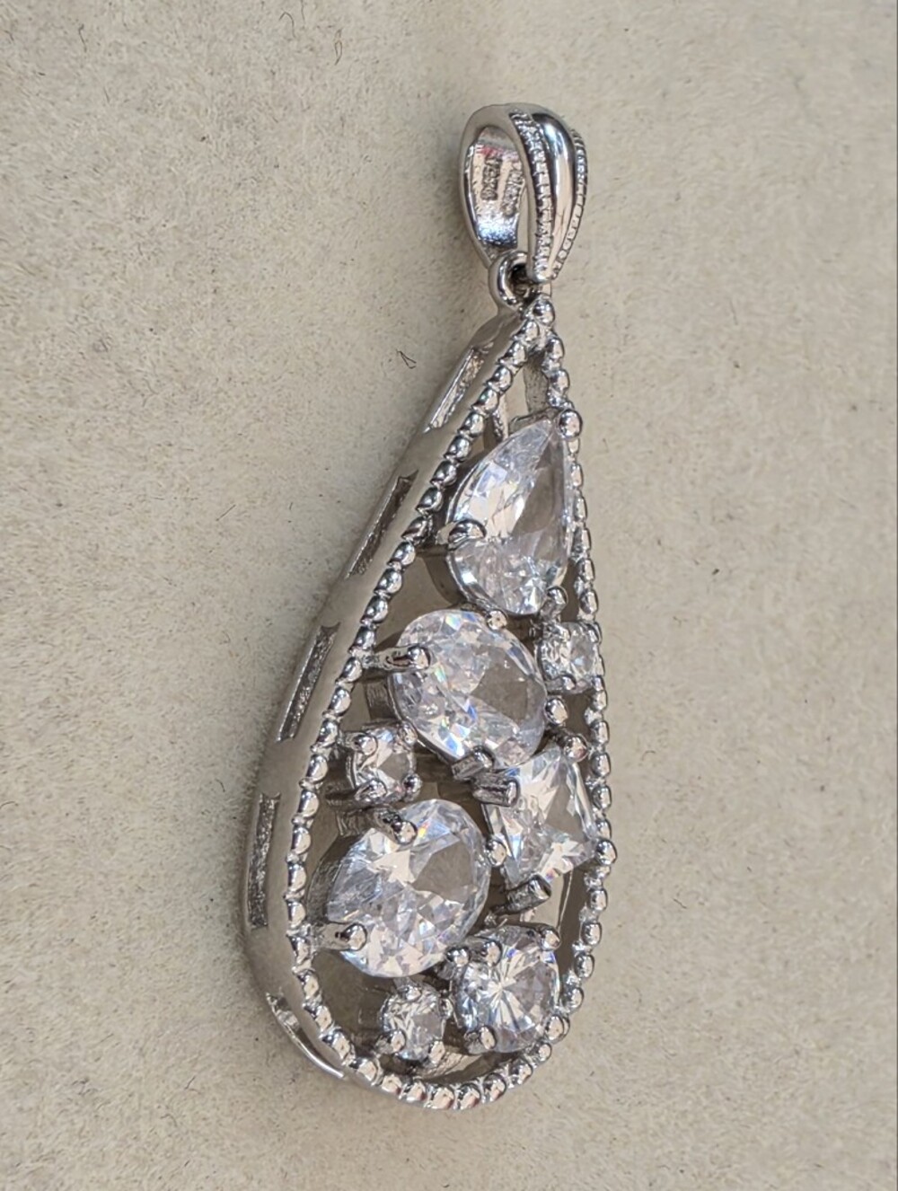 925 Sterling Silver Multi-Cut Crystal Teardrop Pendant • 6.86g